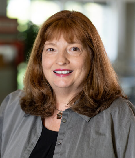 Kim Kenney Headshot