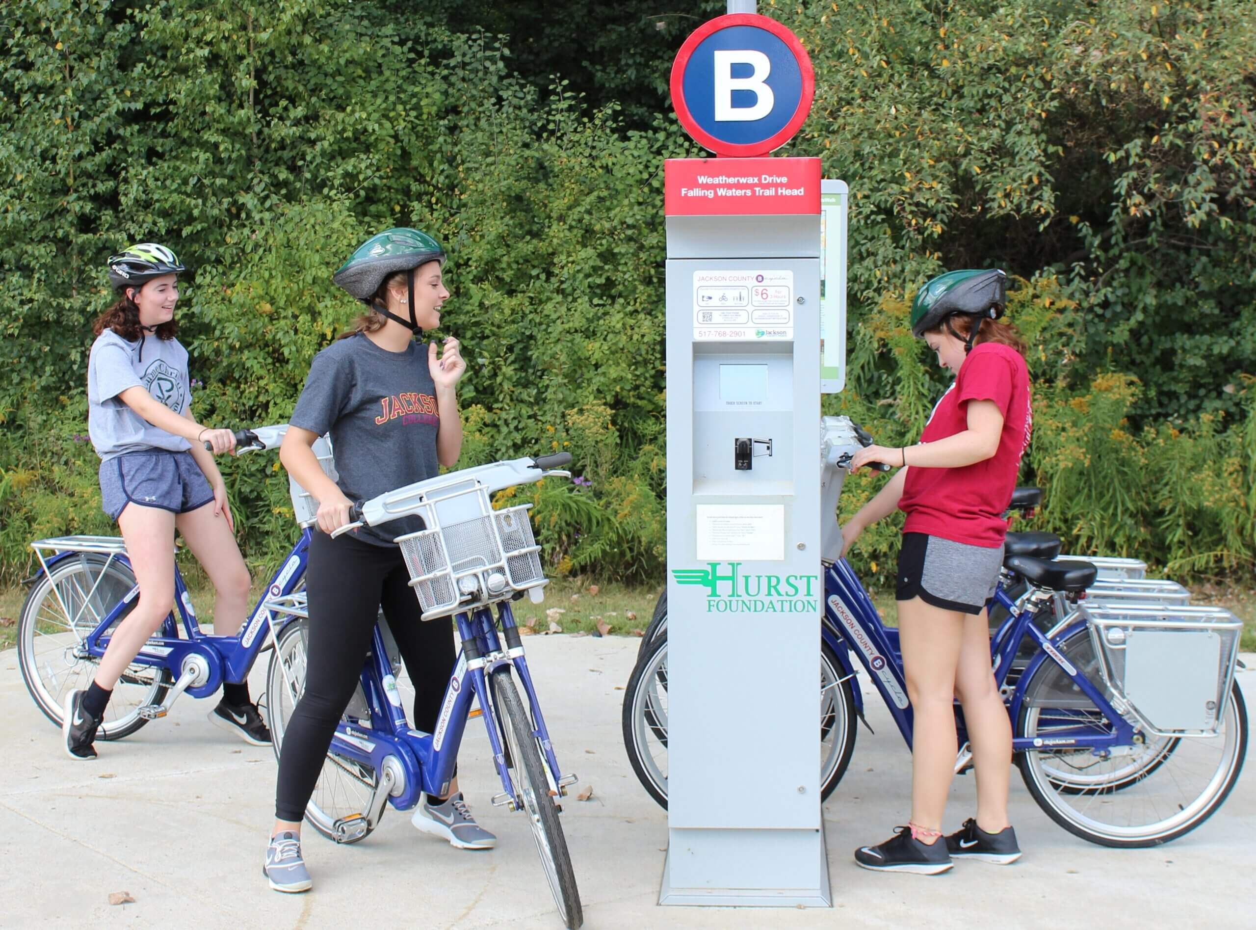 Bike rental and return kiosk